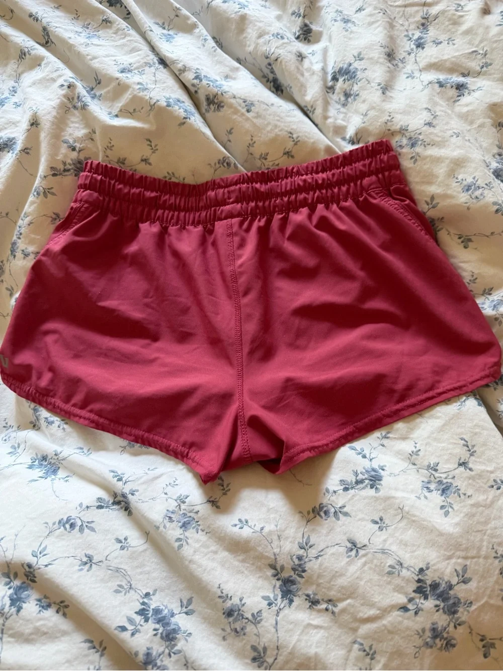Vuori Drawstring Shorts - Raspberry - Picture 2 of 4